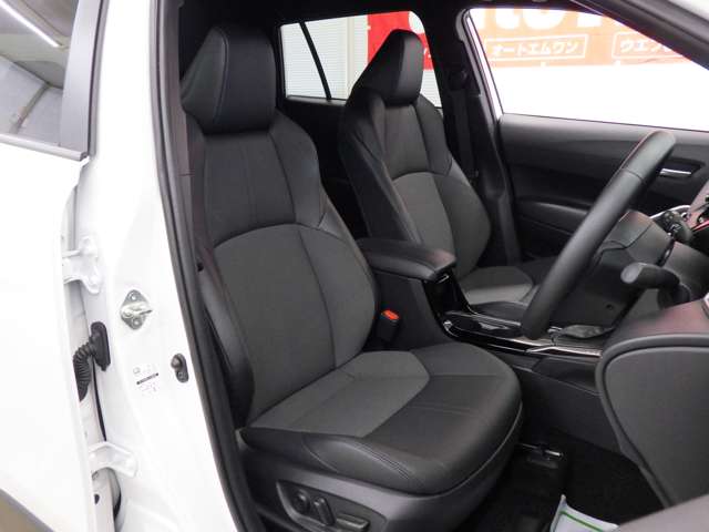 トヨタ カローラクロス　ハイブリッド １．８ ハイブリッド Ｚ Ｅ－ＦＯＵＲ ４ＷＤ R7年 (東北) 99