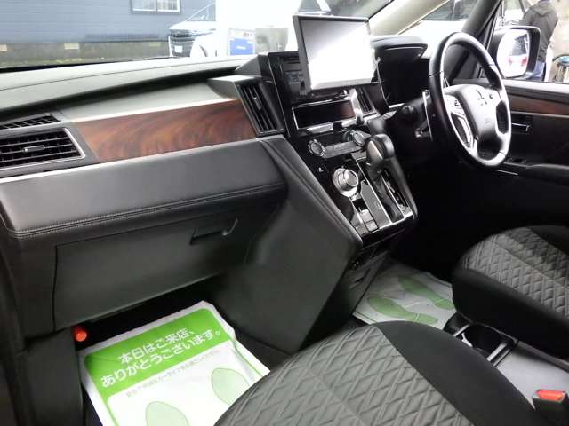 三菱 デリカ　Ｄ：５ ２．２ Ｐ ディーゼルターボ ４ＷＤ R5年 (東北) 99