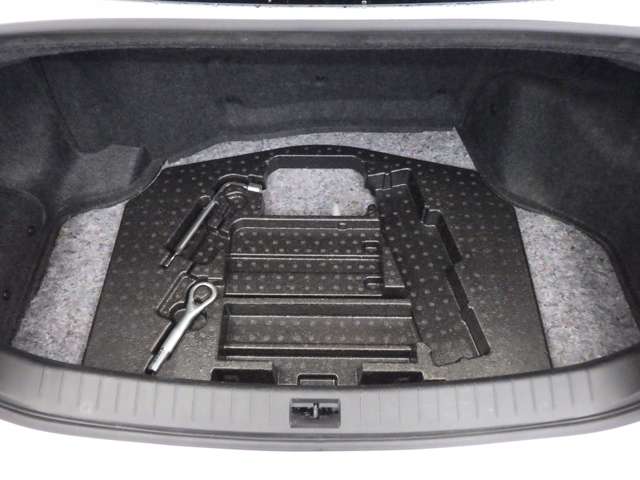 日産 スカイライン　ハイブリッド ３．５ ３５０ＧＴ ＦＯＵＲ ハイブリッド タイプＳＰ H27年 (東北) 99