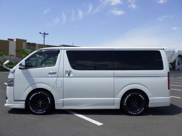 トヨタ ハイエースバン ２．０ スーパーＧＬ ダークプライムＩＩ ロングボディ R1年 (関東) 99