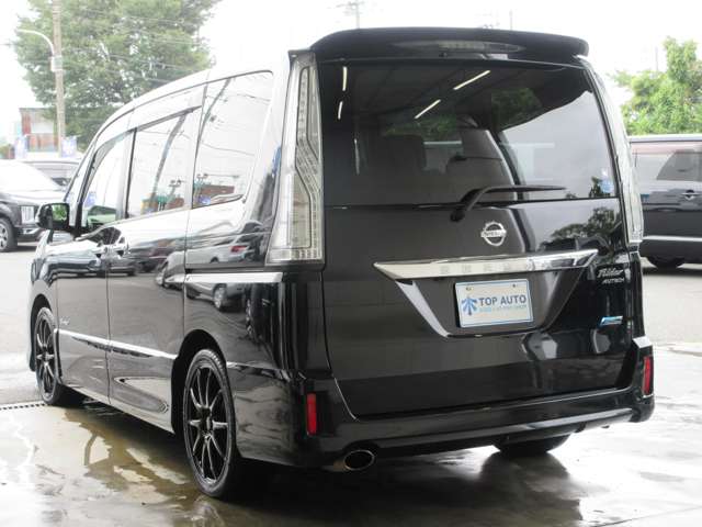 日産 セレナ ２．０ ライダー ブラックライン Ｓ－ＨＹＢＲＩＤ H27年 () 99