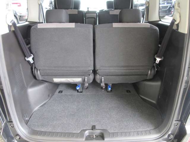 日産 セレナ ２．０ ライダー ブラックライン Ｓ－ＨＹＢＲＩＤ H27年 () 99