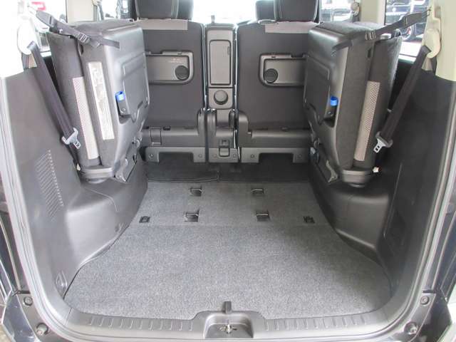 日産 セレナ ２．０ ライダー ブラックライン Ｓ－ＨＹＢＲＩＤ H27年 () 99