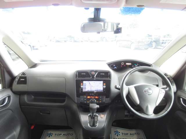日産 セレナ ２．０ ライダー ブラックライン Ｓ－ＨＹＢＲＩＤ H27年 () 99