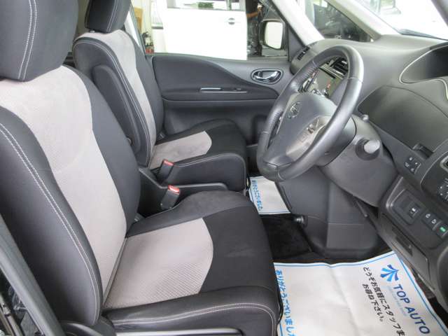 日産 セレナ ２．０ ライダー ブラックライン Ｓ－ＨＹＢＲＩＤ H27年 () 99