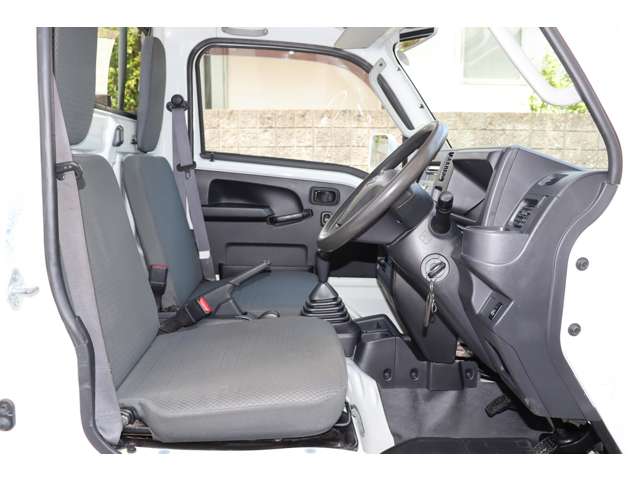 ダイハツ ハイゼットトラック ６６０ エクストラ ３方開 ４ＷＤ H29年 (四国) 99
