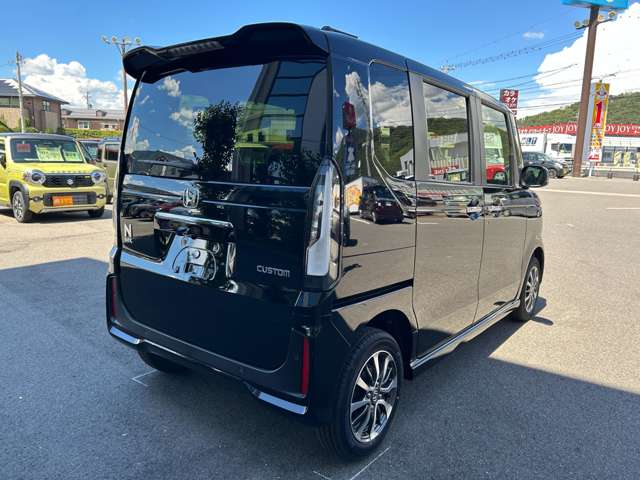 ホンダ Ｎ　ＢＯＸ カスタム ６６０ ４ＷＤ R8年 () 99