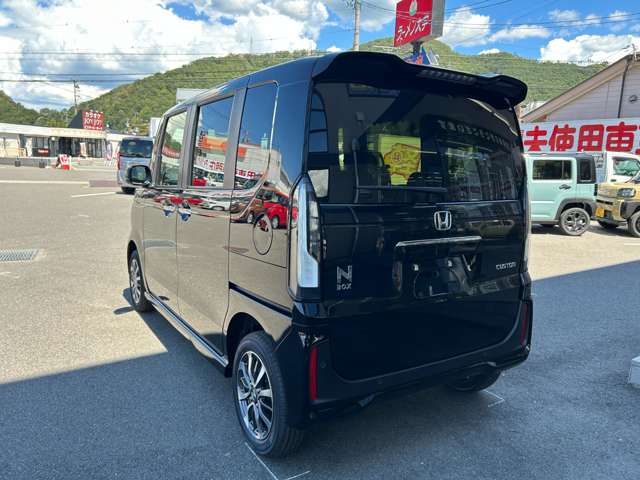 ホンダ Ｎ　ＢＯＸ カスタム ６６０ ４ＷＤ R8年 () 99