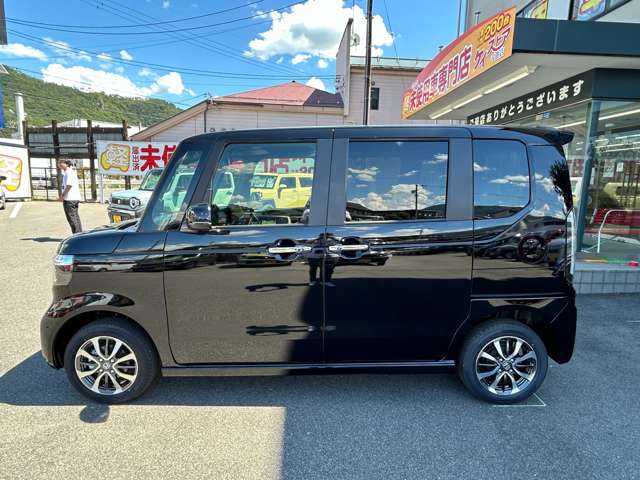 ホンダ Ｎ　ＢＯＸ カスタム ６６０ ４ＷＤ R8年 () 99