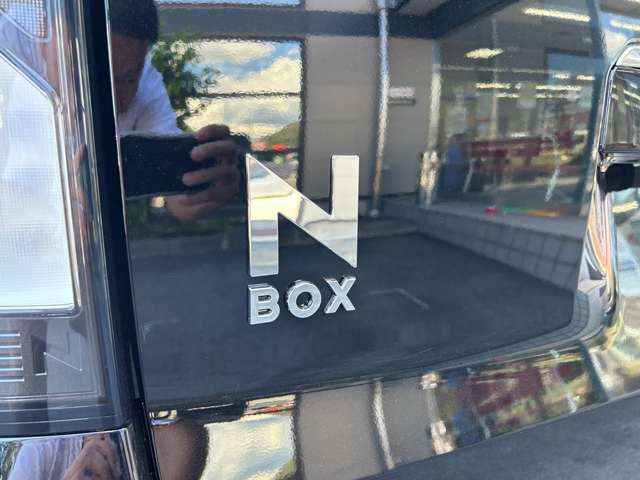 ホンダ Ｎ　ＢＯＸ カスタム ６６０ ４ＷＤ R8年 () 99
