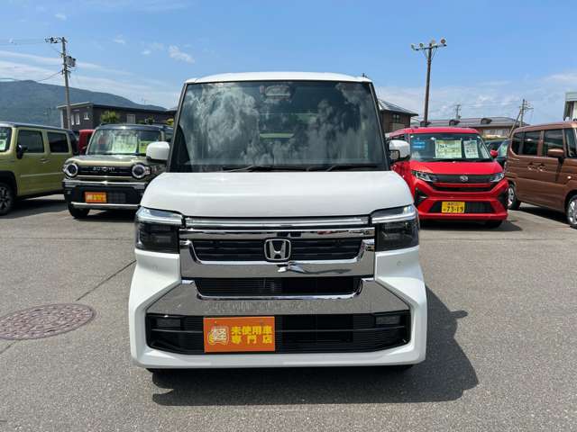 ホンダ Ｎ　ＢＯＸ カスタム ６６０ ４ＷＤ R8年 () 99
