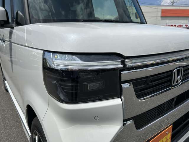 ホンダ Ｎ　ＢＯＸ カスタム ６６０ ４ＷＤ R8年 () 99