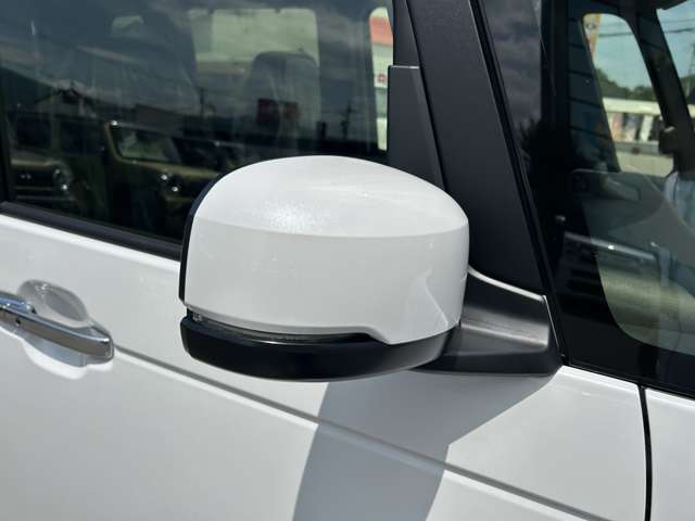 ホンダ Ｎ　ＢＯＸ カスタム ６６０ ４ＷＤ R8年 () 99