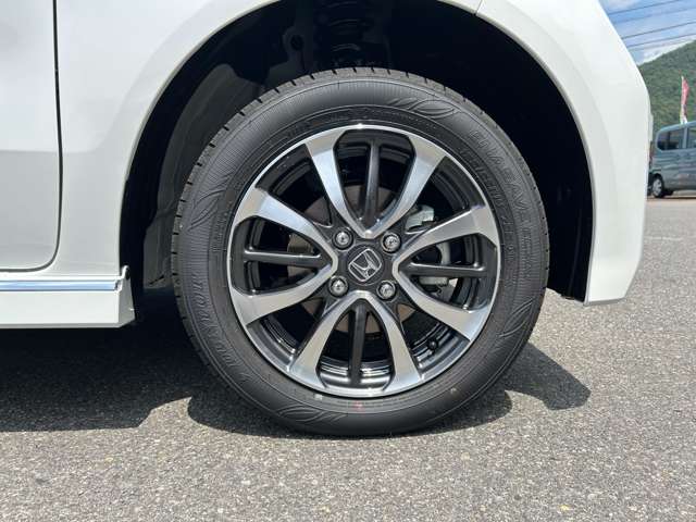 ホンダ Ｎ　ＢＯＸ カスタム ６６０ ４ＷＤ R8年 () 99
