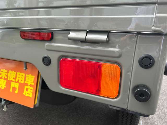 スズキ キャリイトラック ６６０ ＫＣ ３方開 ４ＷＤ R8年 () 99