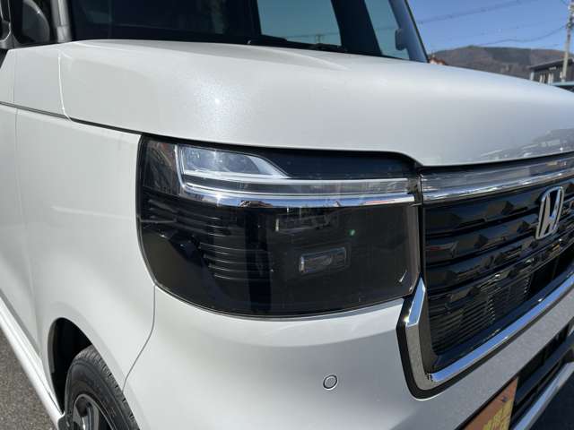 ホンダ Ｎ　ＢＯＸ カスタム ６６０ R8年 () 99
