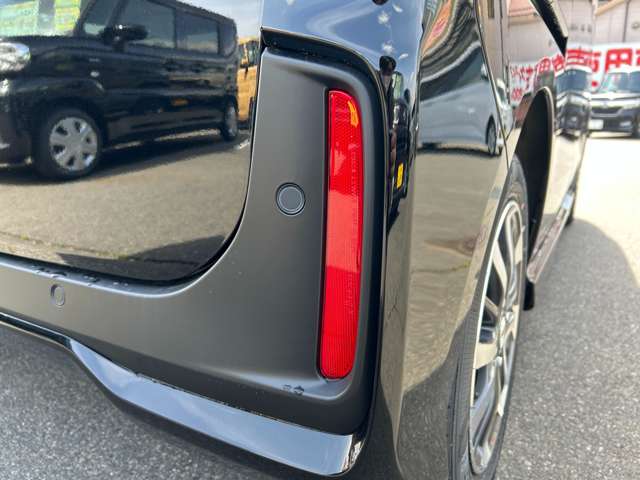 ホンダ Ｎ　ＢＯＸ カスタム ６６０ R8年 () 99