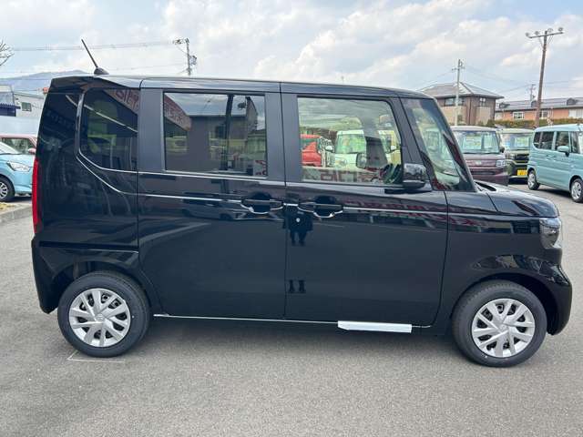 ホンダ Ｎ　ＢＯＸ ６６０ ４ＷＤ R8年 () 99