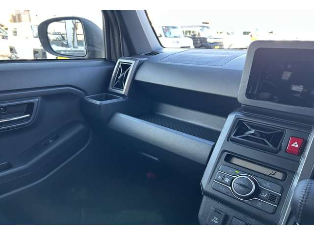 ダイハツ タフト ６６０ Ｇ ダーククロム ベンチャー ４ＷＤ R8年 () 99