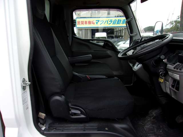 三菱フソウ キャンター ３．０ ロング 全低床 ディーゼルターボ H30年 (関東) 99