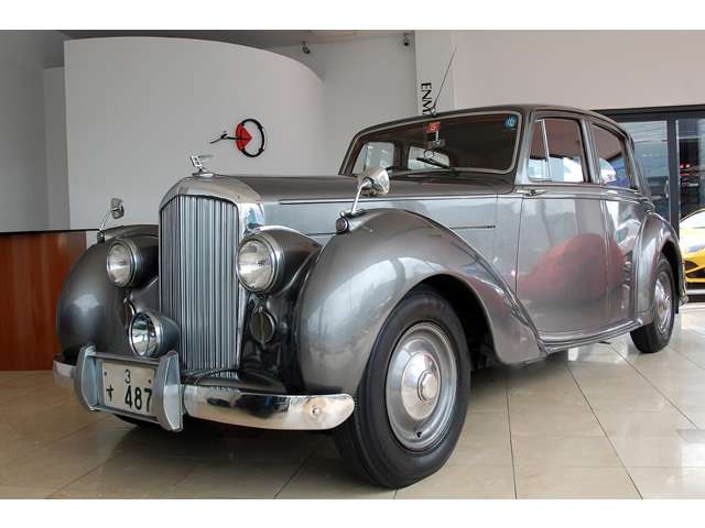 ベントレー ＢＥＮＴＬＥＹ ＶＩ フルオリジナル／一桁ナンバー S25年 (近畿) 99