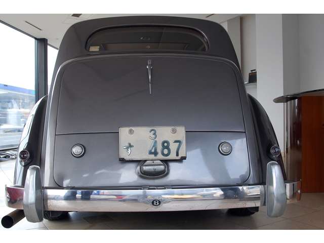 ベントレー ＢＥＮＴＬＥＹ ＶＩ フルオリジナル／一桁ナンバー S25年 (近畿) 99