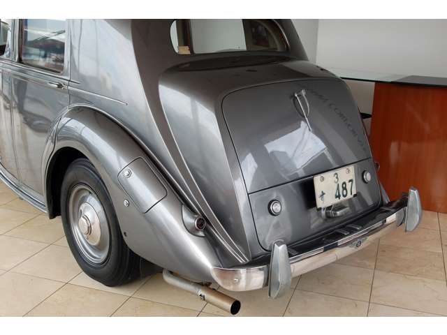 ベントレー ＢＥＮＴＬＥＹ ＶＩ フルオリジナル／一桁ナンバー S25年 (近畿) 99