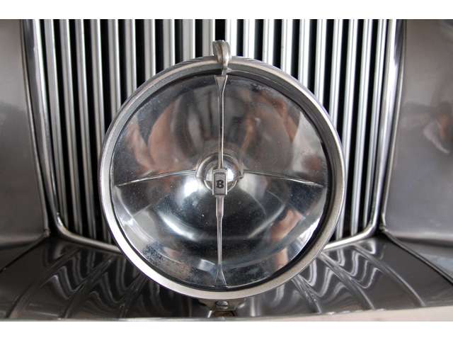 ベントレー ＢＥＮＴＬＥＹ ＶＩ フルオリジナル／一桁ナンバー S25年 (近畿) 99
