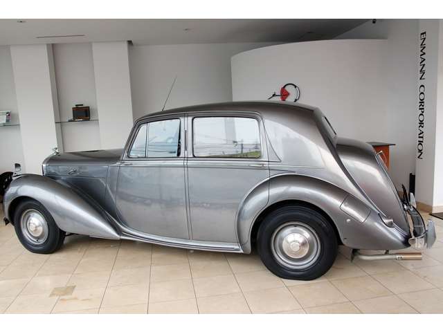 ベントレー ＢＥＮＴＬＥＹ ＶＩ フルオリジナル／一桁ナンバー S25年 (近畿) 99