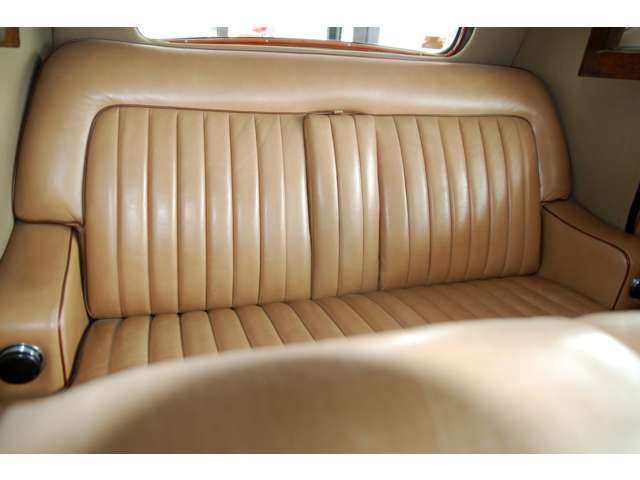 ベントレー ＢＥＮＴＬＥＹ ＶＩ フルオリジナル／一桁ナンバー S25年 (近畿) 99