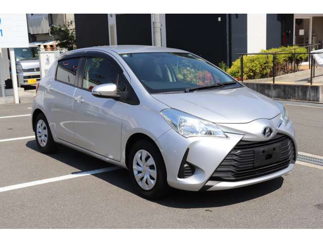 トヨタ ヴィッツ １．３ Ｆ H29年 (近畿) 99