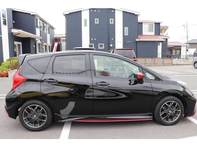日産 ノート １．２ ＮＩＳＭＯ H27年 (近畿) 99