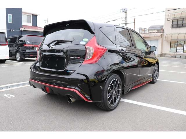 日産 ノート １．２ ＮＩＳＭＯ H27年 (近畿) 99