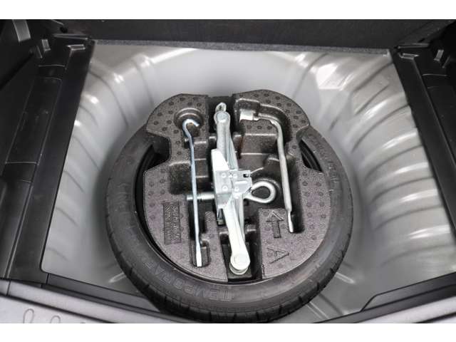 日産 ノート １．２ ＮＩＳＭＯ H27年 (近畿) 99