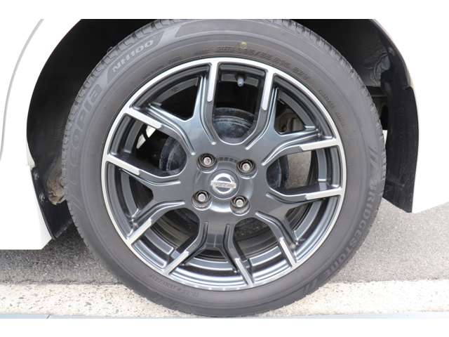 日産 ノート １．２ Ｅ－ＰＯＷＥＲ ＮＩＳＭＯ H29年 (近畿) 99