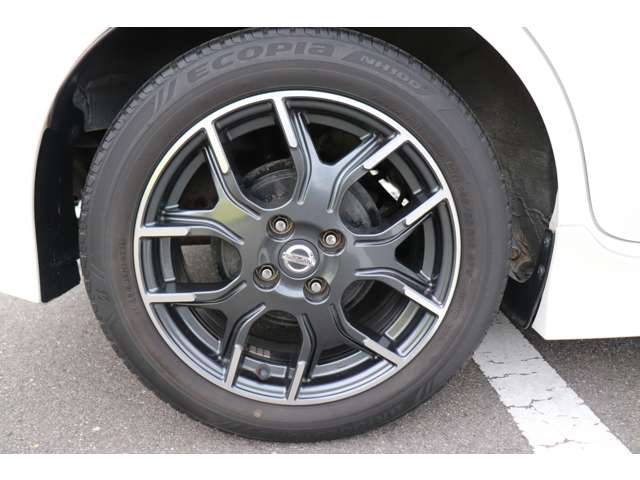 日産 ノート １．２ Ｅ－ＰＯＷＥＲ ＮＩＳＭＯ H29年 (近畿) 99