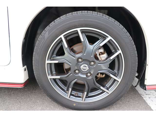日産 ノート １．２ Ｅ－ＰＯＷＥＲ ＮＩＳＭＯ H29年 (近畿) 99