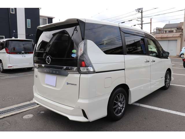 日産 セレナ １．２ Ｅ－ＰＯＷＥＲ ハイウェイスター Ｖ R1年 (近畿) 99