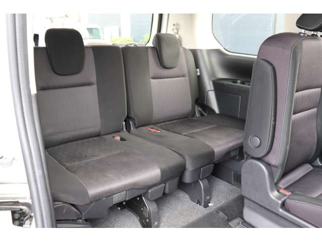 日産 セレナ １．２ Ｅ－ＰＯＷＥＲ ハイウェイスター Ｖ R1年 (近畿) 99