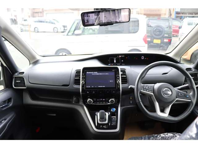 日産 セレナ １．２ Ｅ－ＰＯＷＥＲ ハイウェイスター Ｖ R1年 (近畿) 99