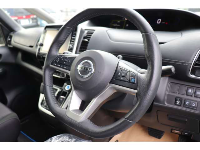 日産 セレナ １．２ Ｅ－ＰＯＷＥＲ ハイウェイスター Ｖ R1年 (近畿) 99