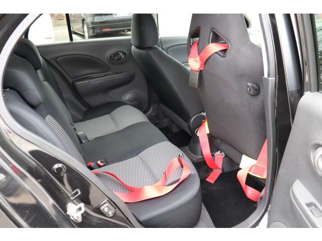 日産 マーチ １．２ ＮＩＳＭＯ H29年 (近畿) 99