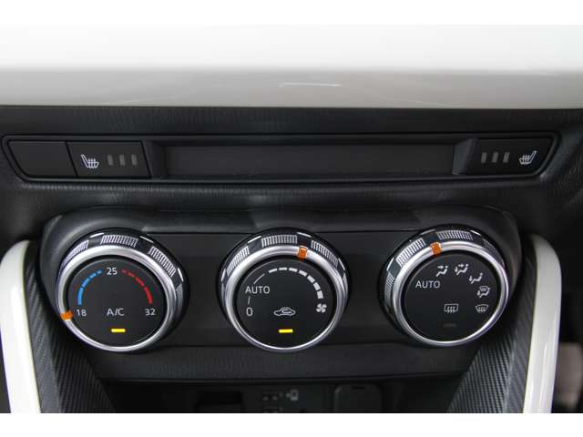 マツダ ＭＡＺＤＡ２ １．５ ＸＤ サンリット シトラス ディーゼルターボ R4年 (関東) 99