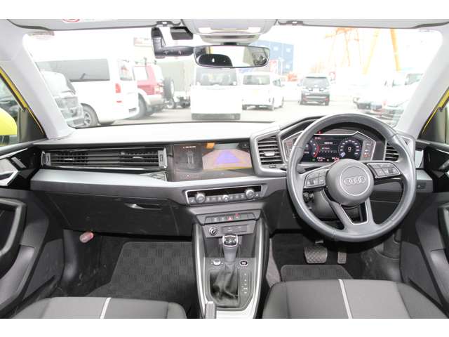 アウディ Ａ１　スポーツバック ２５ ＴＦＳＩ アドバンスト R3年 (関東) 99