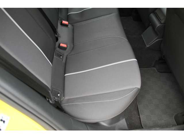アウディ Ａ１　スポーツバック ２５ ＴＦＳＩ アドバンスト R3年 (関東) 99