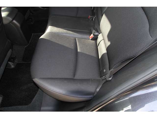 スバル インプレッサスポーツ ２．０ Ｉ－Ｓ アイサイト ４ＷＤ H25年 (関東) 99