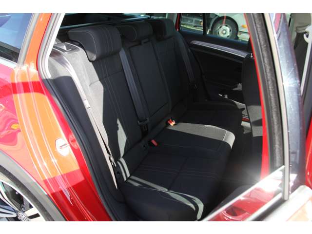 フォルクスワーゲン ゴルフ　オールトラック ＴＳＩ ４モーション ４ＷＤ H30年 (関東) 99