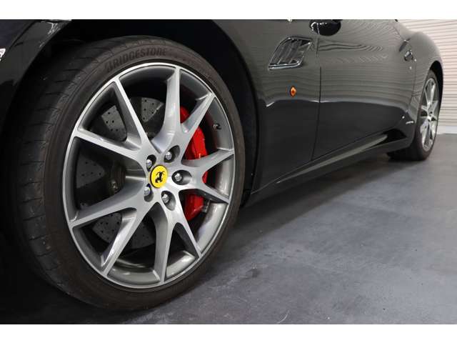 フェラーリ カリフォルニア Ｆ１ ＤＣＴ H22年 (近畿) 99