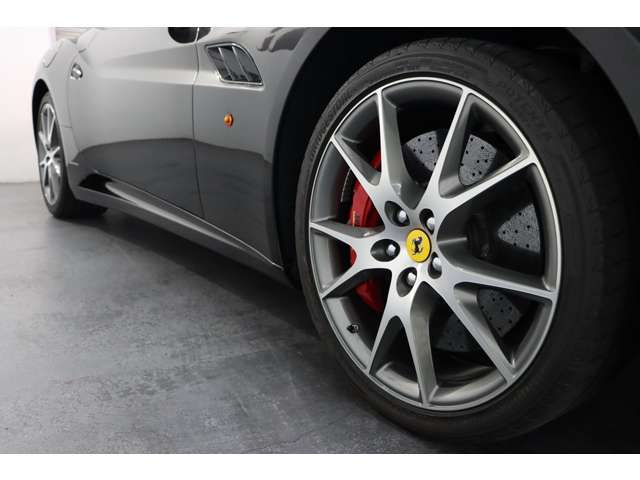 フェラーリ カリフォルニア Ｆ１ ＤＣＴ H22年 (近畿) 99