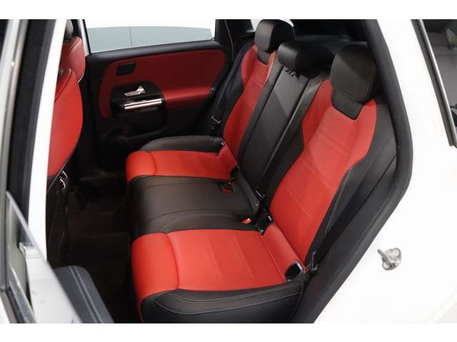メルセデスベンツ Ｂクラス Ｂ２００Ｄ ＡＭＧライン ディーゼルターボ R2年 (近畿) 99